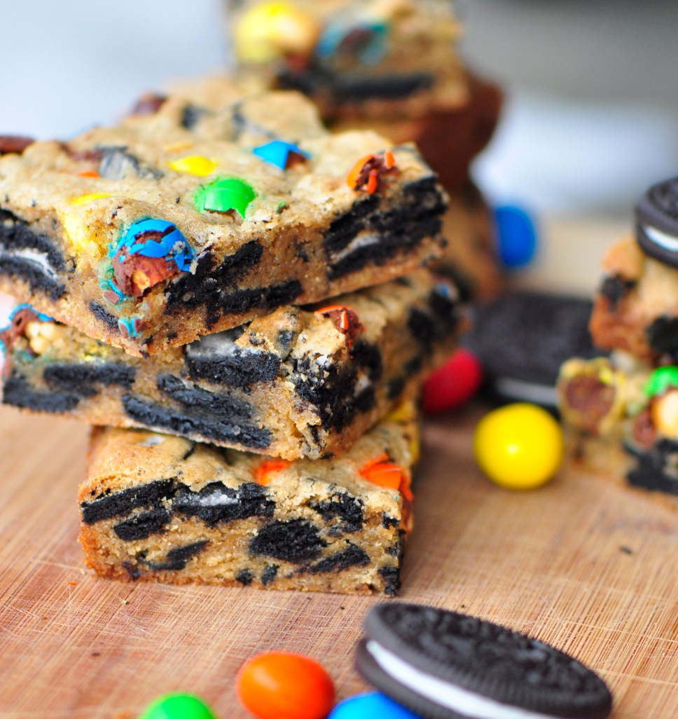 M&M and Oreo Cookie Bars
